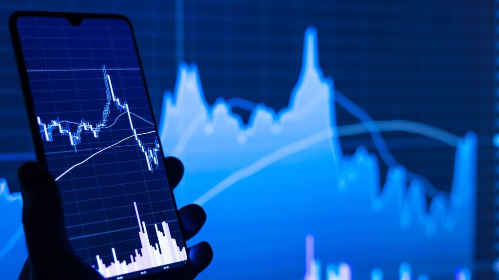 Persistent Systems share price tanks over 7%, L&T Technology Services shares flat after Q1 results | Stock Market News